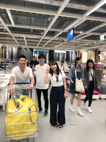 8ECC6657-9D3C-433E-AA43-4A4854661FA3